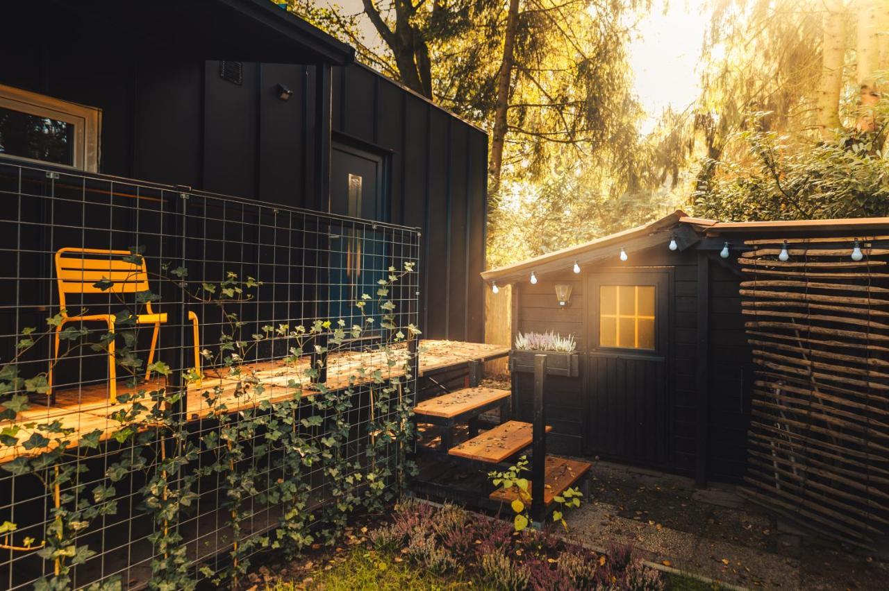 Black Cabin, Uniek Nieuw Verblijf Midden Op De Veluwe Koudhoorn Exterior foto